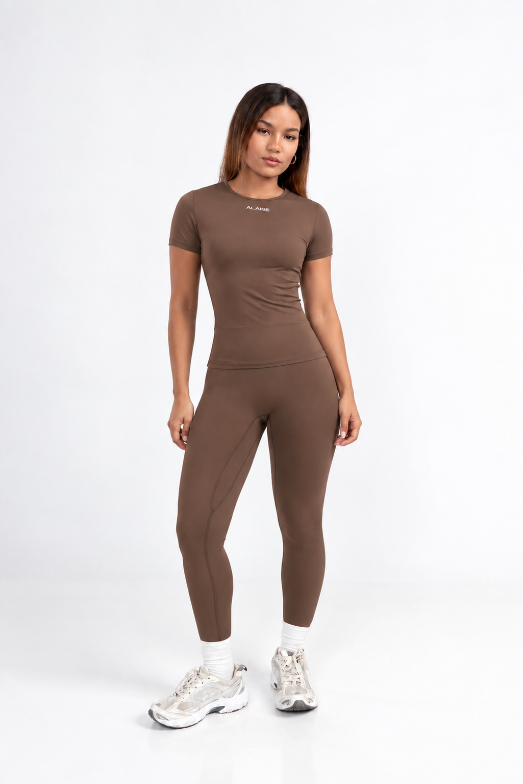 Conjunto Core Lux Manga Corta Moca