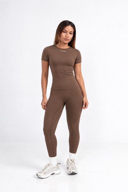 Conjunto Core Lux Manga Corta Moca