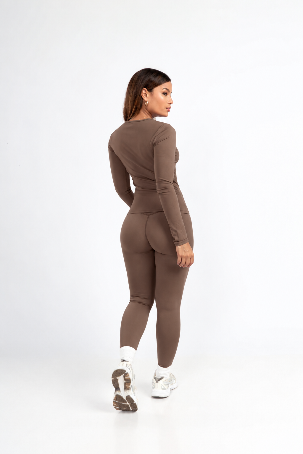 Conjunto Core Lux Manga Larga Moca