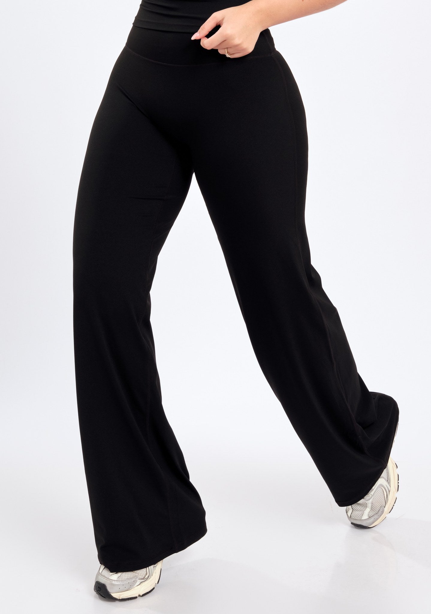 Leggings V-pant Signature Negro
